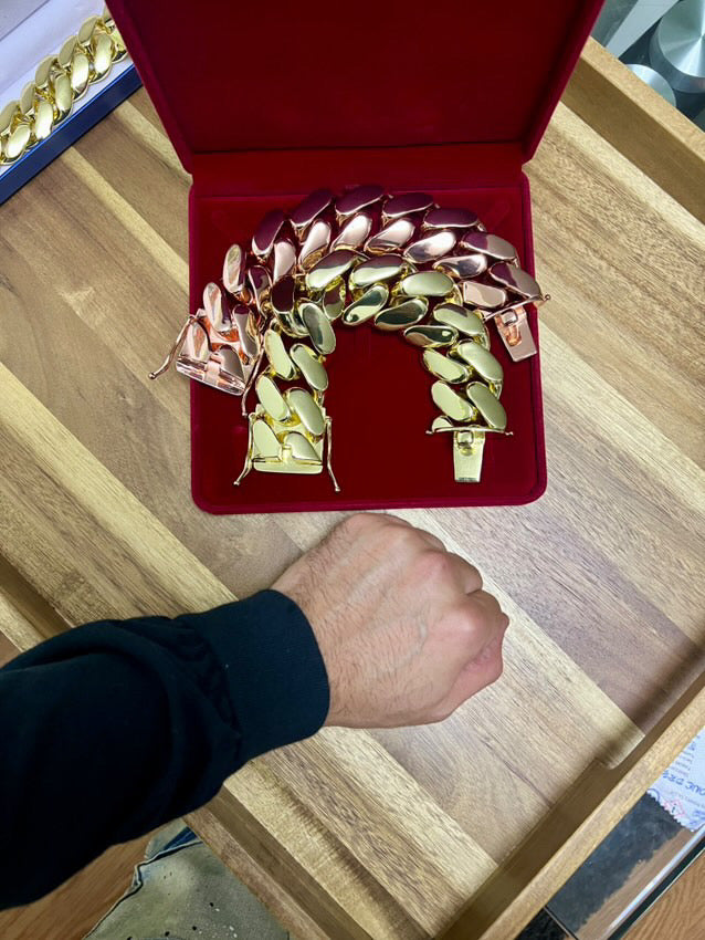 40mm gold bracelet 8.5" gold bonded