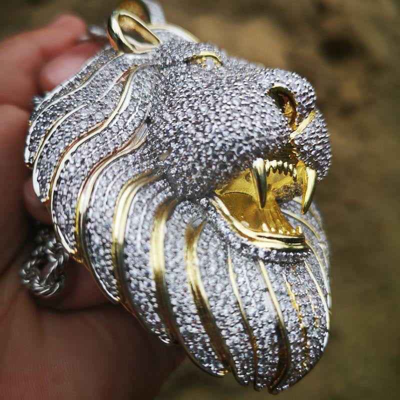 Lion pendant with chain
