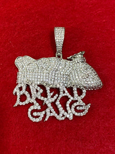 Pendant and chain bread gang