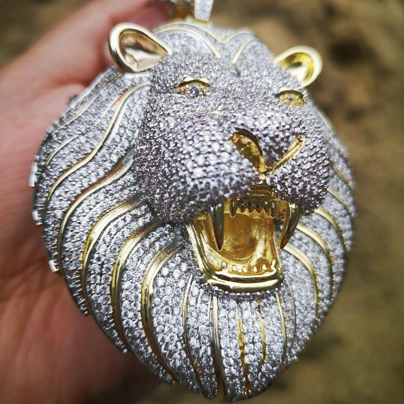 Lion pendant with chain