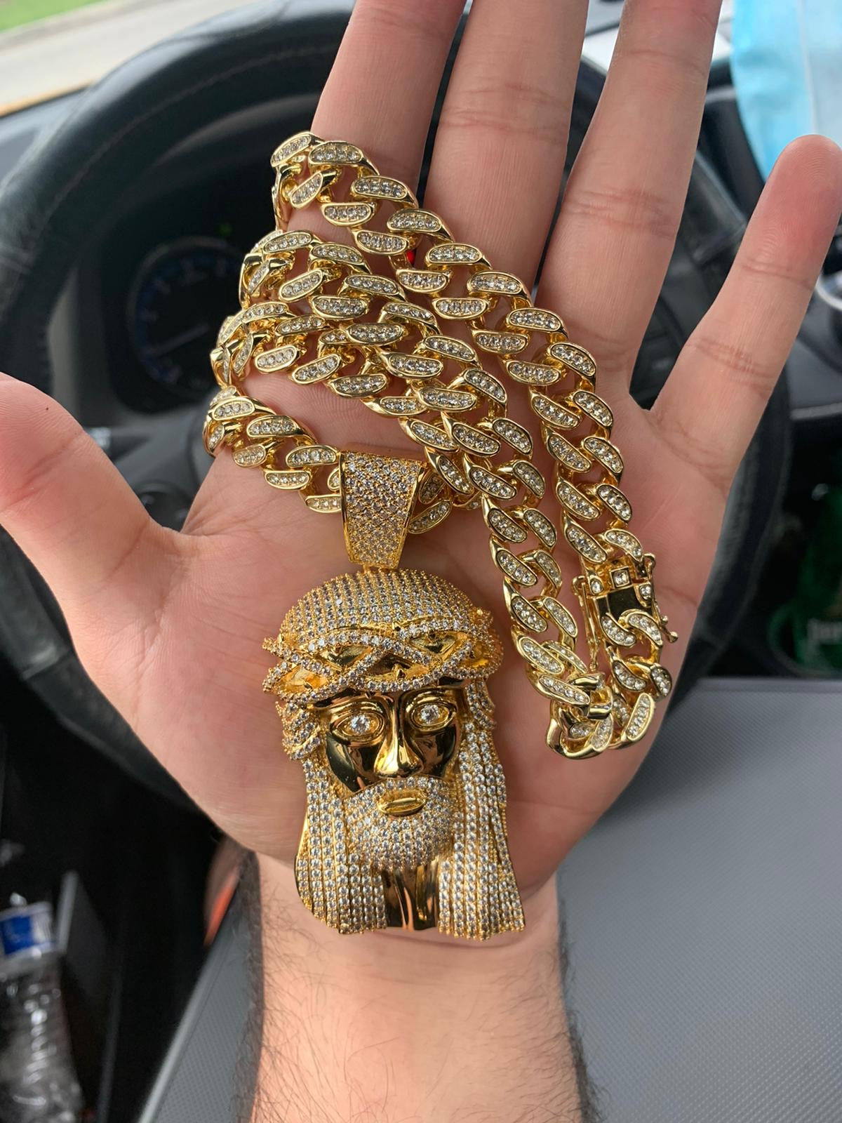 Jesus piece chain & pendant