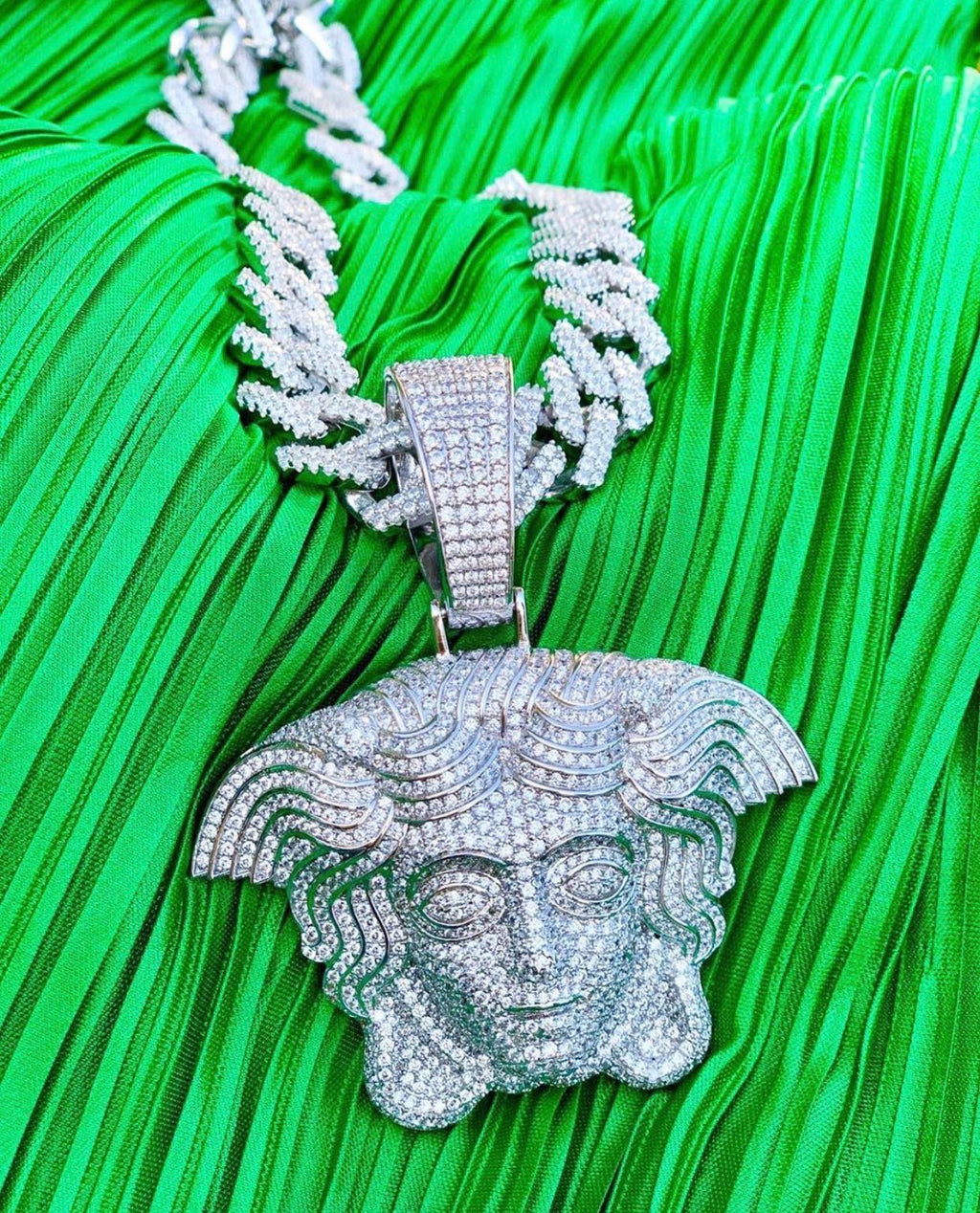 Medusa head diamond Versace set