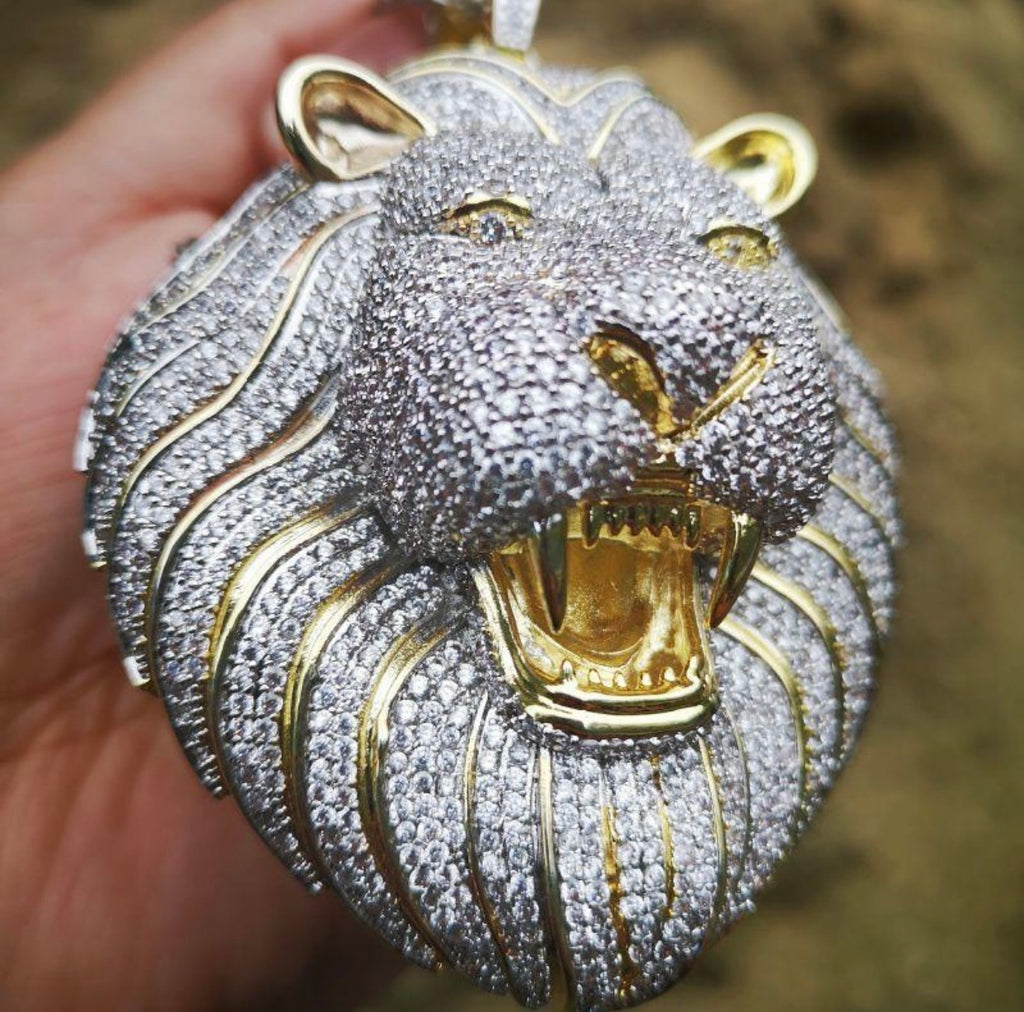 Lion 🦁 pendant only